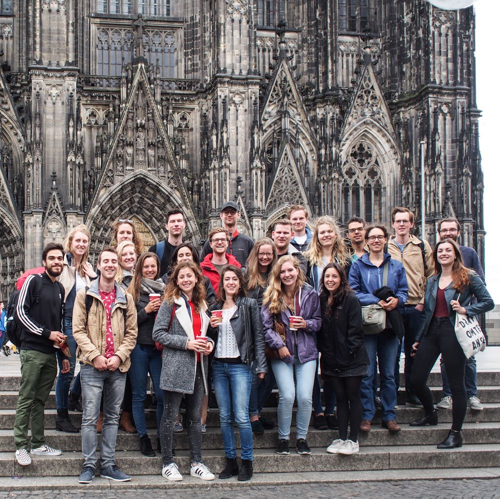 group picture Cologne Dom group picture Cologne Dom